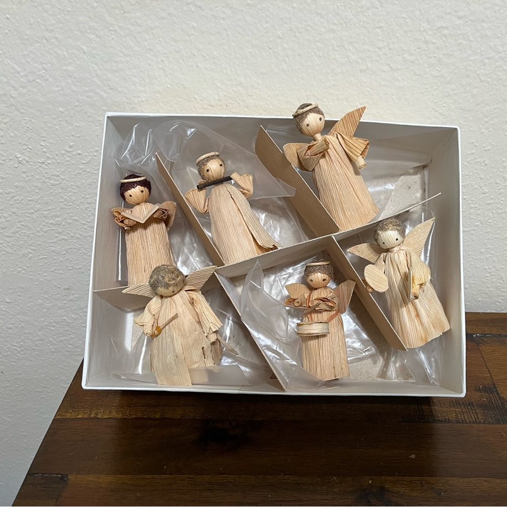 Vintage Corn Husk Angel Holiday Decor Set